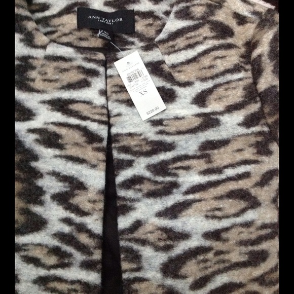 🎉SALE🎉NWT Ann Taylor animal print jacket - Picture 4 of 4