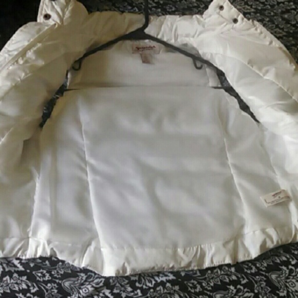 Vest - Picture 2 of 3