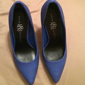 Rock and republic blue high heels !! Super cute