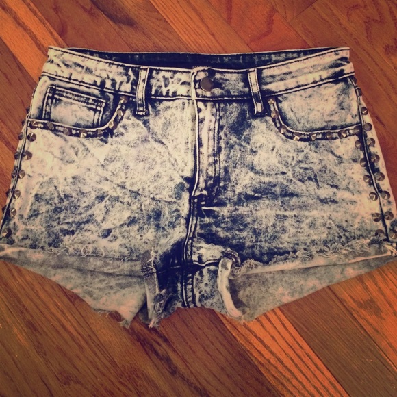 Studded denim shorts