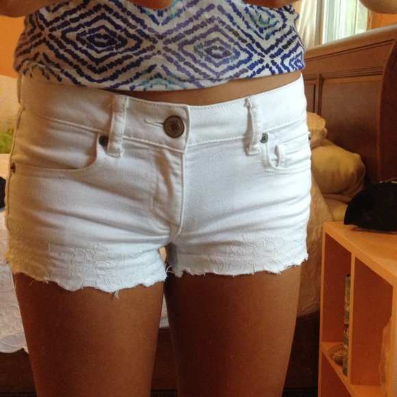 White Denim American Eagle Shorts