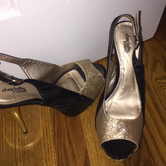Black and gold Charlotte Russe heels/pumps