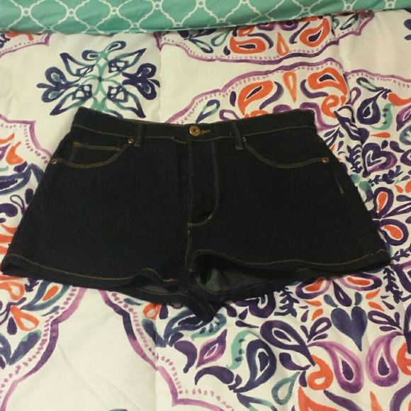 Dark wash high wasted shorts