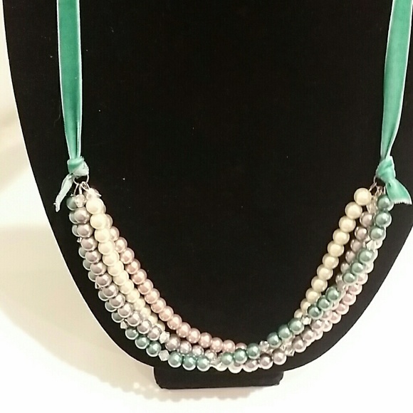 Pastel Pearl and Crystal Necklace on Velvet Ribbon - Picture 2 of 3
