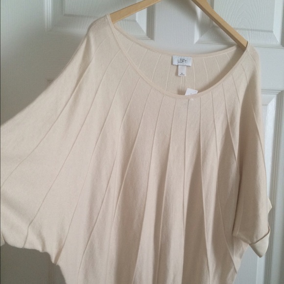 "Loft" short sleeve sweater