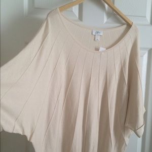 "Loft" short sleeve sweater