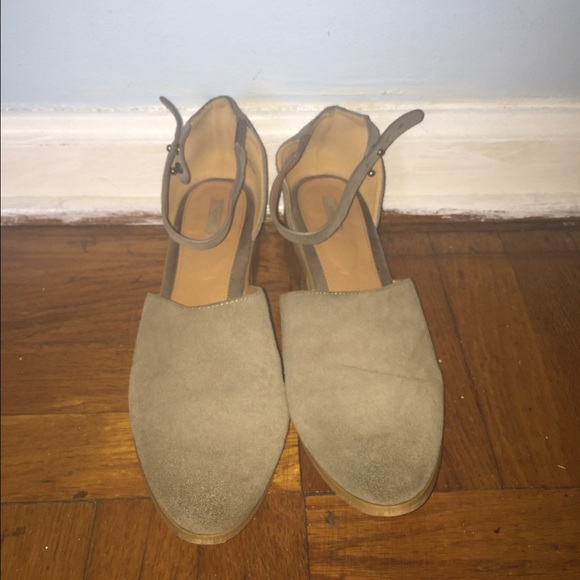 Deena & Ozzy heeled strapped shoes