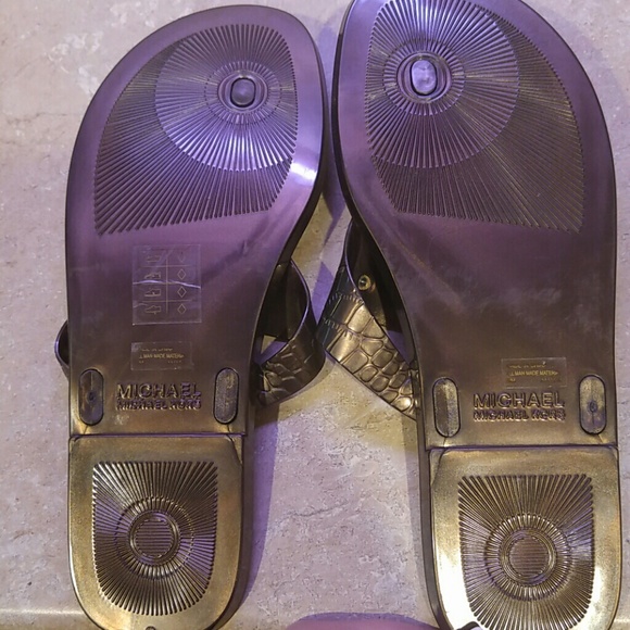 Michael Kors thong sandles - Picture 4 of 4