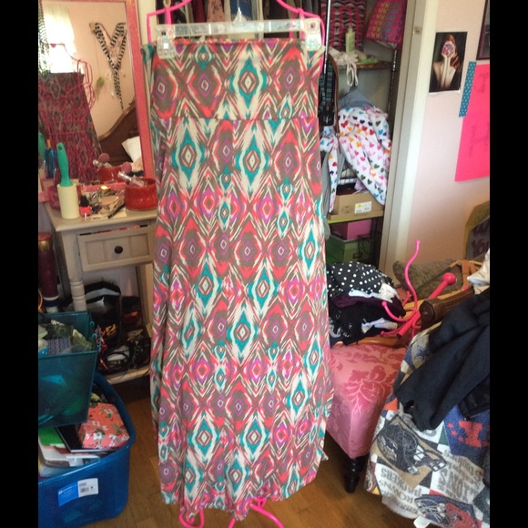 Tribal print long skirt
