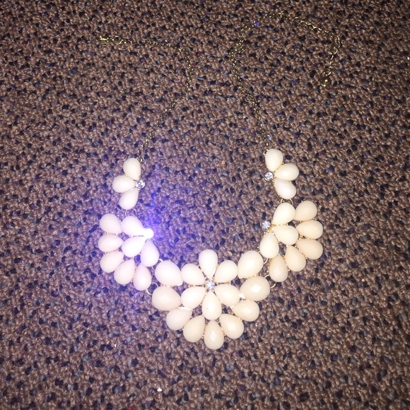 Flower necklace