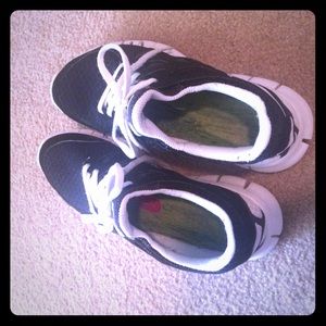 Nike frees basic style