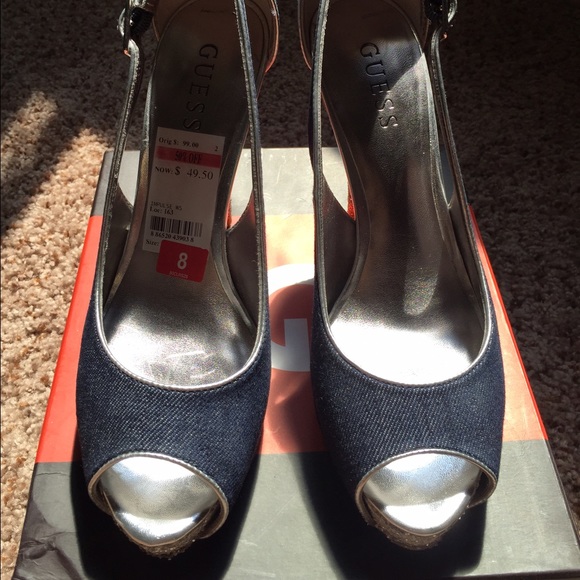 Guess heels. Women Sz 8. - Picture 2 of 4