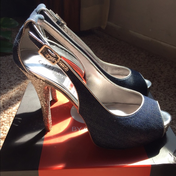 Guess heels. Women Sz 8. - Picture 3 of 4
