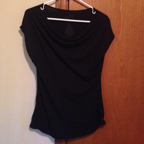 Miley Cyrus top