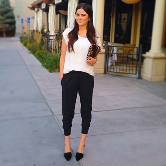 Forever 21 Pants - Chic black joggers