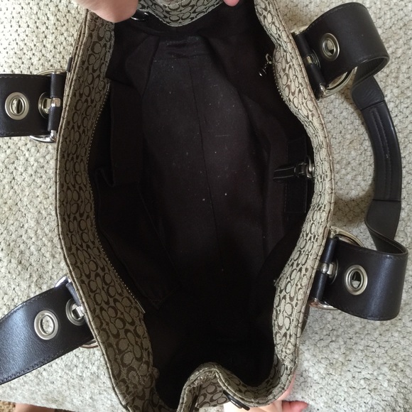 Coach purse - Picture 2 of 3