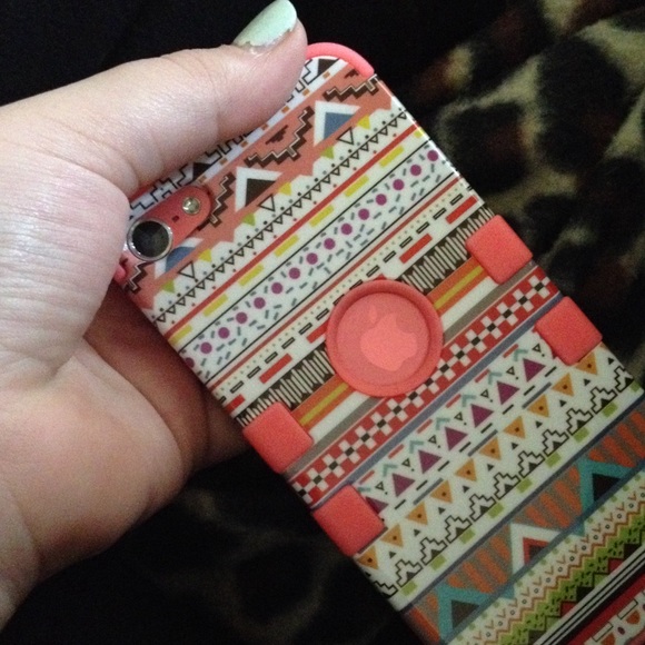 Accessories - Tribal iPod 5 case
