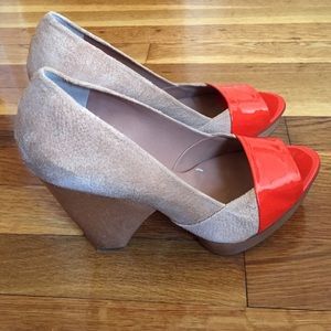 BCBGMAXAZRIA NOLE shoe