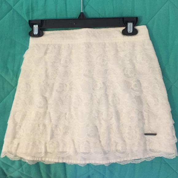 Abercrombie white layered lace skirt