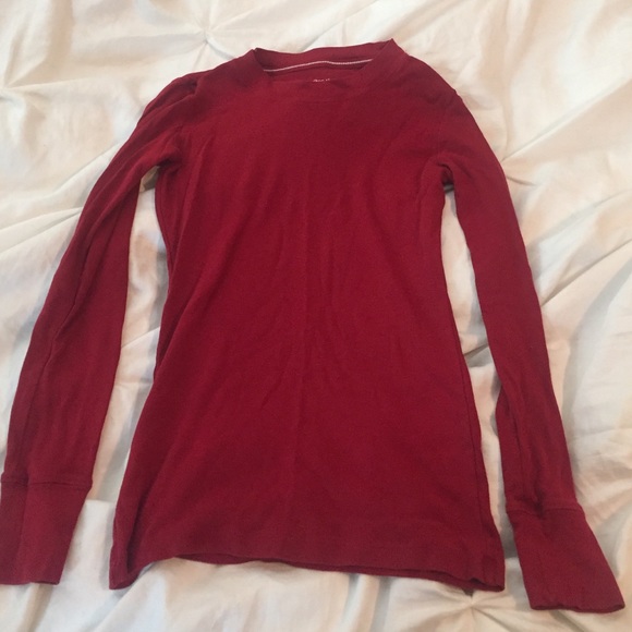 Gap red crew neck long sleeved shirt