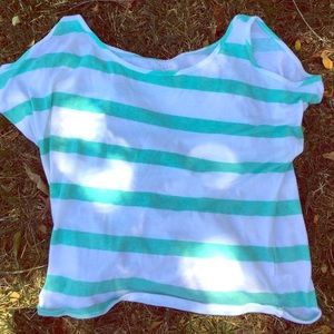 blue and white stripped tshirt