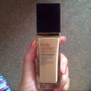 Estee Lauder Foundation