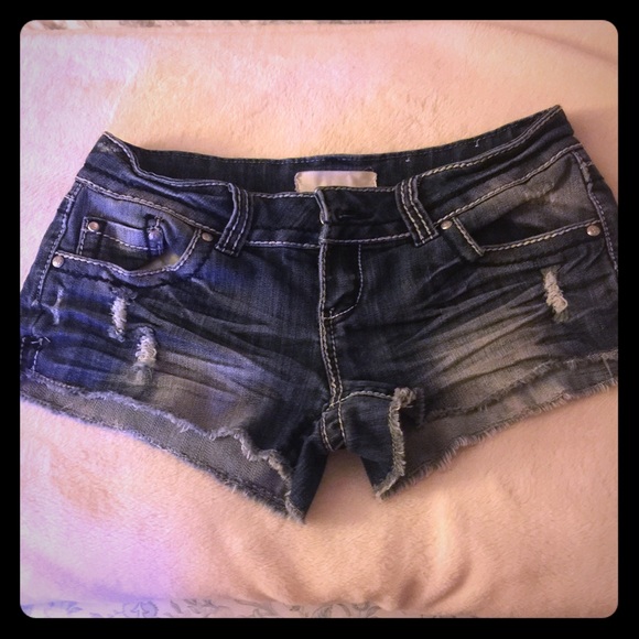 Premium brand Jean shorts - Picture 1 of 2