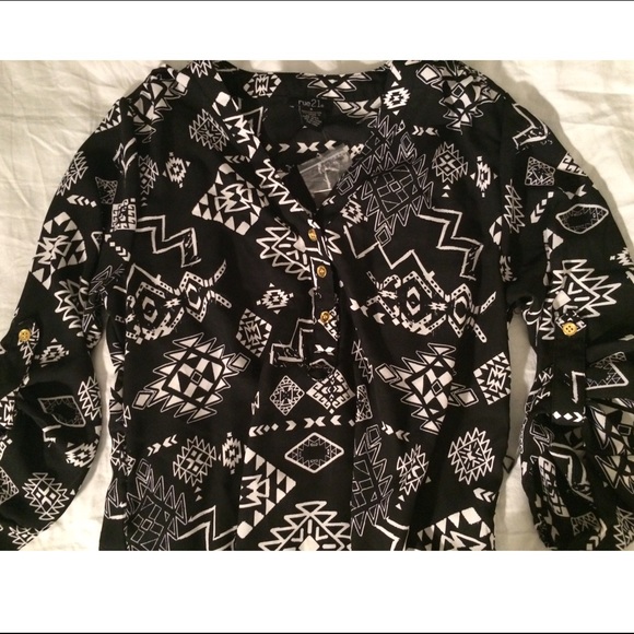 Patterned Dress - Picture 2 of 4