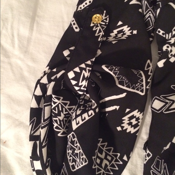 Patterned Dress - Picture 4 of 4