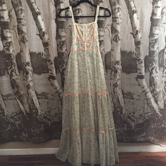 Vintage Dresses & Skirts - Gorgeous vintage dress!