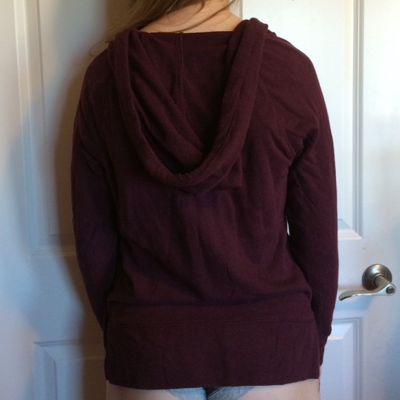 Maroon pullover - Picture 2 of 4