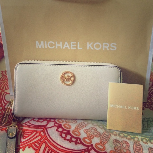Michael Kors wallet