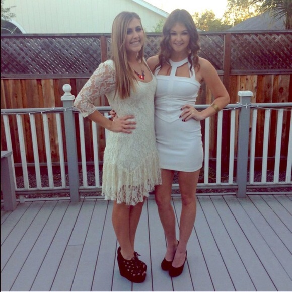 🔆CREAM ECOTE LACE DRESS🔆