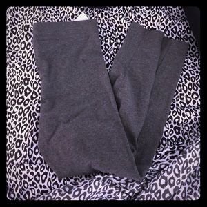 Vs pink grey leggings