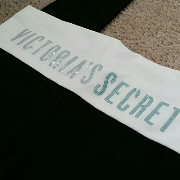 Victoria's secret  long yoga leggings new