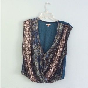 🌠ECOTE TRIBAL PRINT TOP WITH BUTTON🌠