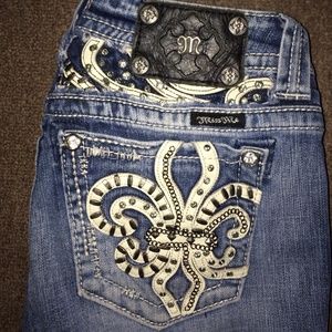 Size 27 Regular "Miss Me" Bootcut Jeans