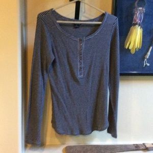 Long sleeve pullover