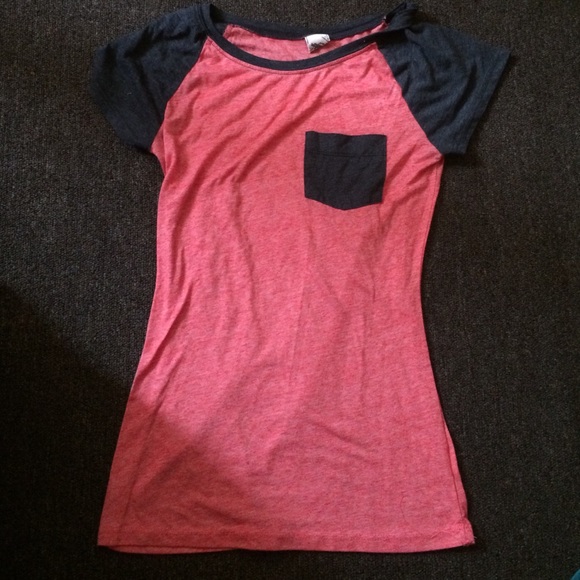Baseball tee