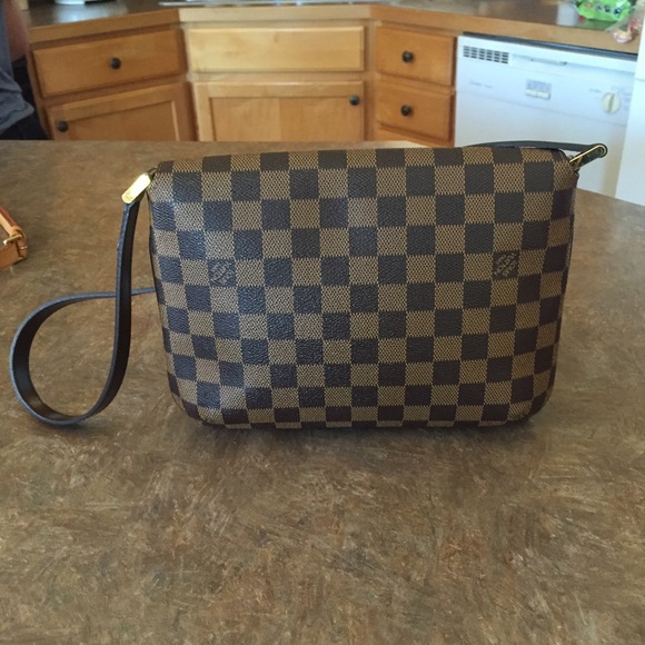 SOLD ❌ - Picture 2 of 4