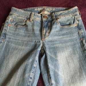 Light wash, AEO Short Fit Skinnies