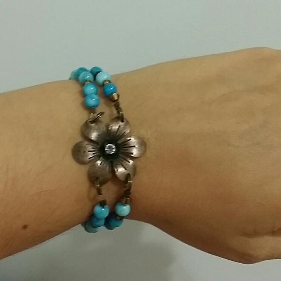 Turquoise stone Bohemian Style Bracelet - Picture 2 of 3