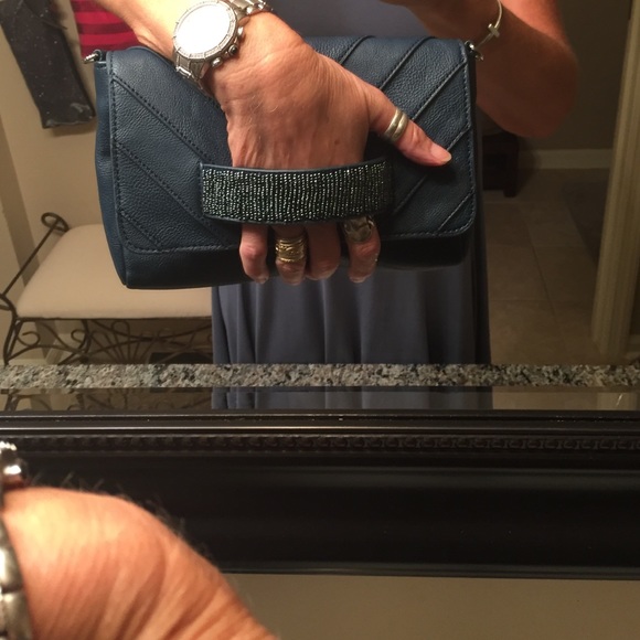 Steven Madden Cross Body/Clutch Bag Dark Navy - Picture 3 of 4