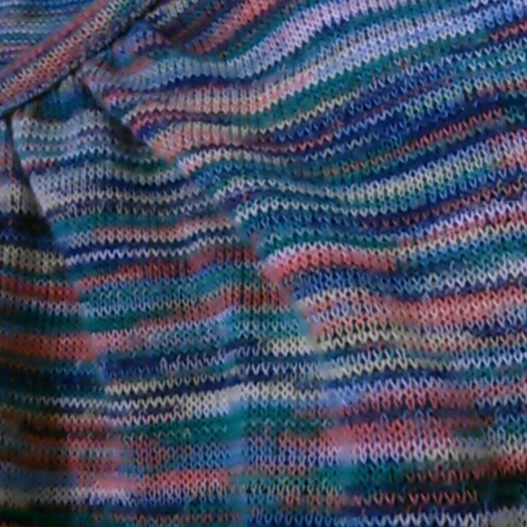 Top???? - Picture 3 of 4