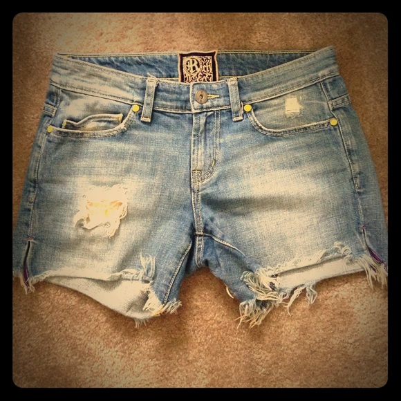 Rich & Skinny jean shorts size 26