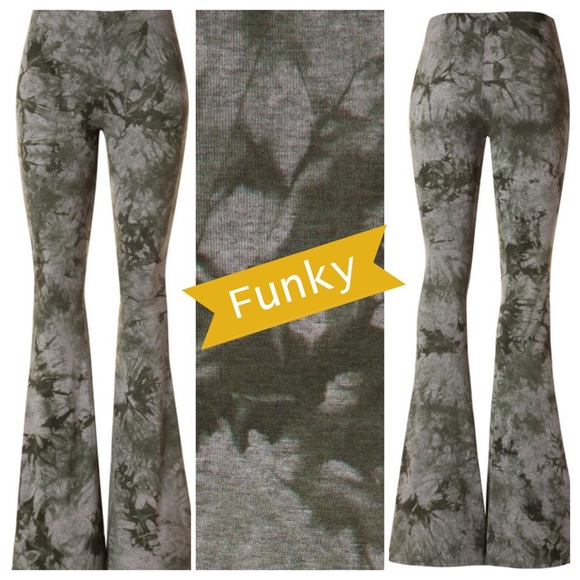 VERY HIP TIE DYE BELLBOTTOMS IN OLIVE!✌🏼️ - Picture 2 of 2
