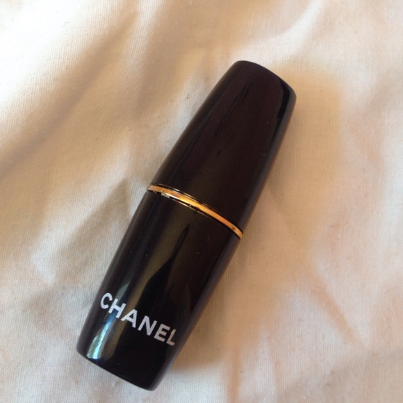 Chanel lipstick in "rouge coco"