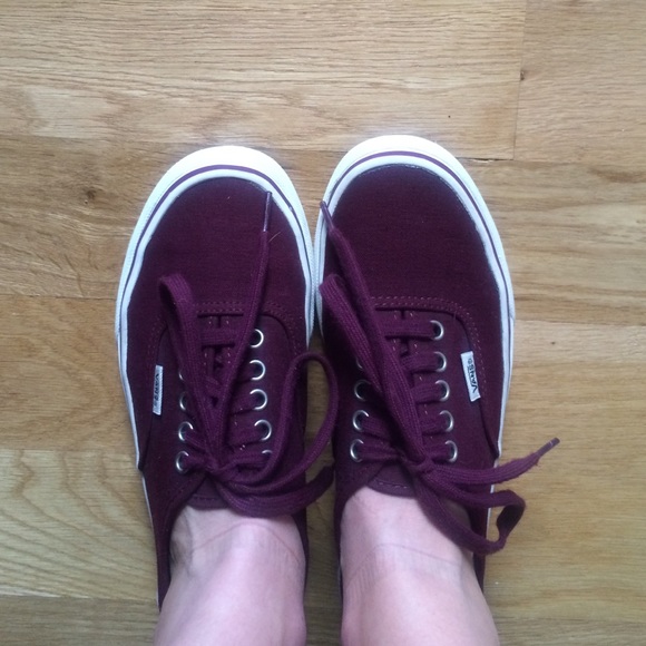maroon vans