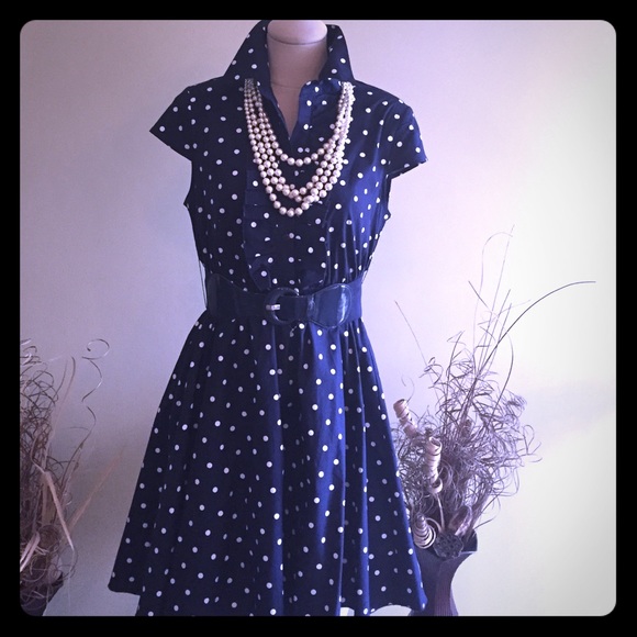 Dresses & Skirts - Polka dot dress