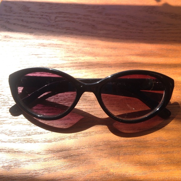 Vintage 90s sunglasses